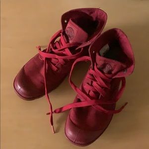 Palladium canvas boots